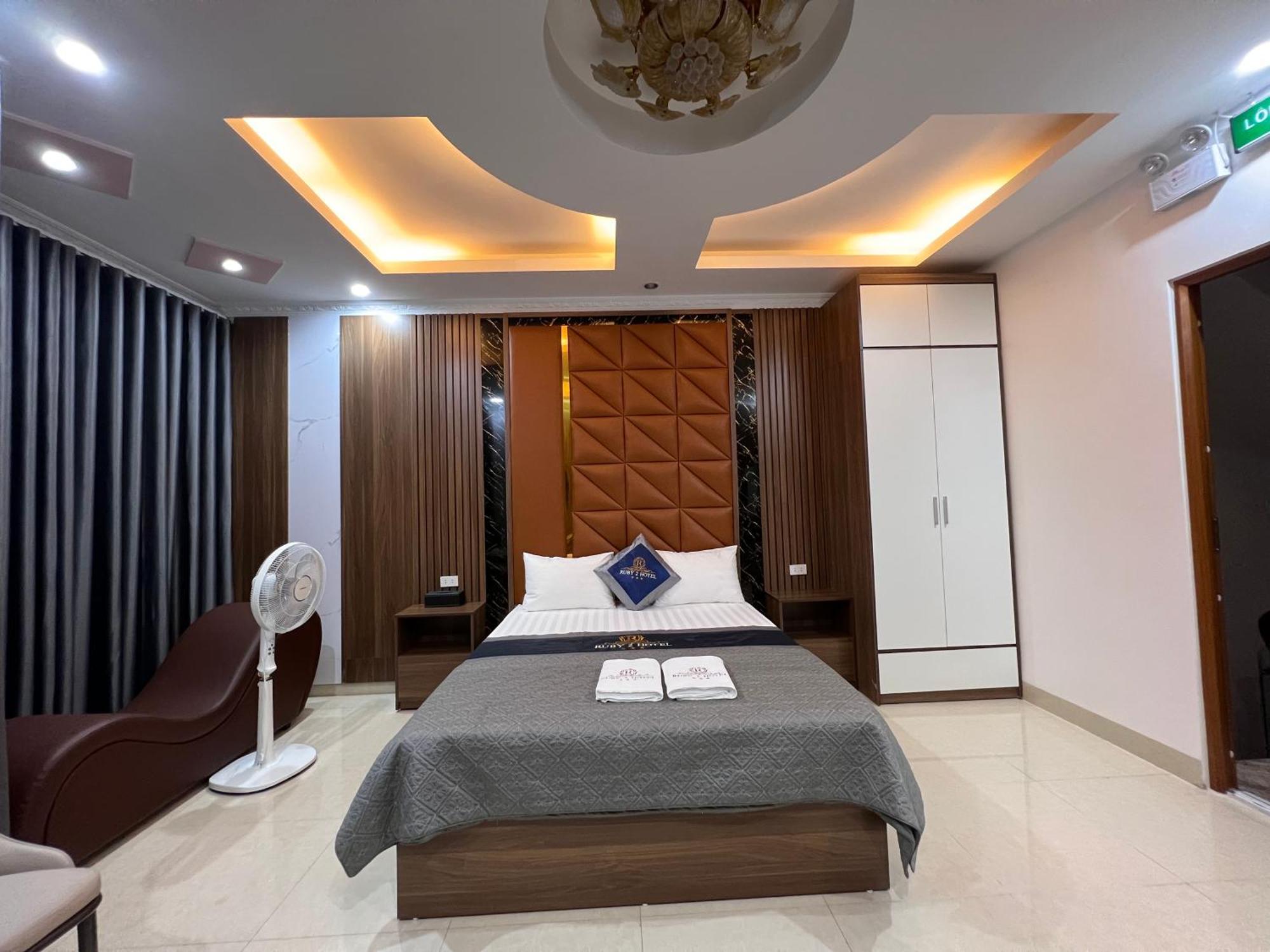 Ruby 2 Hotel Hanoi Buitenkant foto