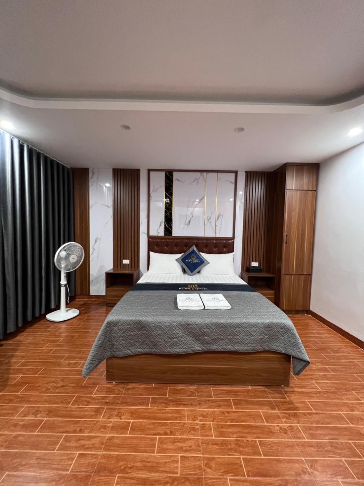 Ruby 2 Hotel Hanoi Buitenkant foto